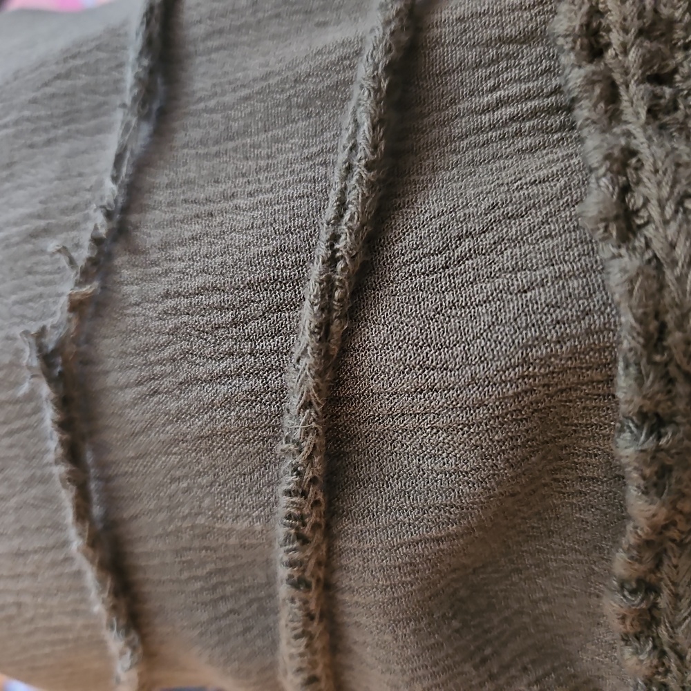 Purple Snow Green Sequin Embellished Midi Dress - Picture 7 of 7